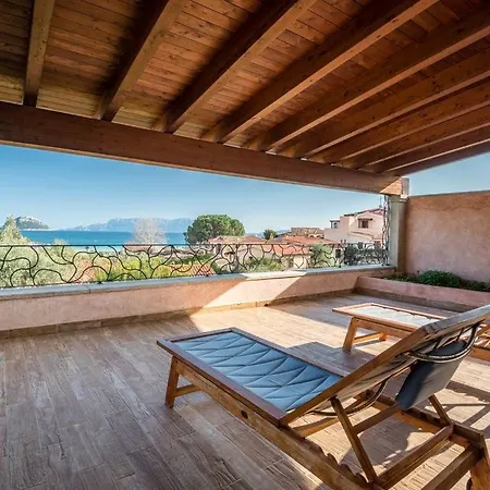 Apartamento Elena - Vista Mare E Con Giardino Golfo Aranci