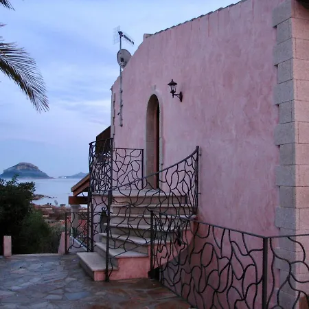 Elena - Vista Mare E Con Giardino Apartment Golfo Aranci